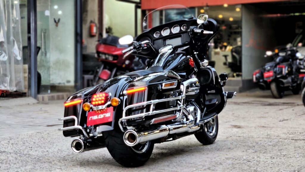 Harley Davidson Touring Electra Glide Standard 107 ci